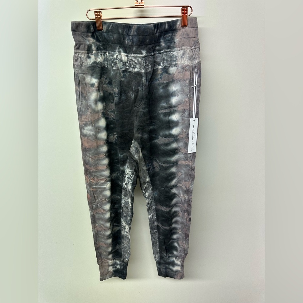 Young Fabulous & Broke Black and Gray Joggers Size M